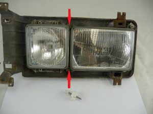Adjusting screw (middle) rectangular headlight T25/Vanagon